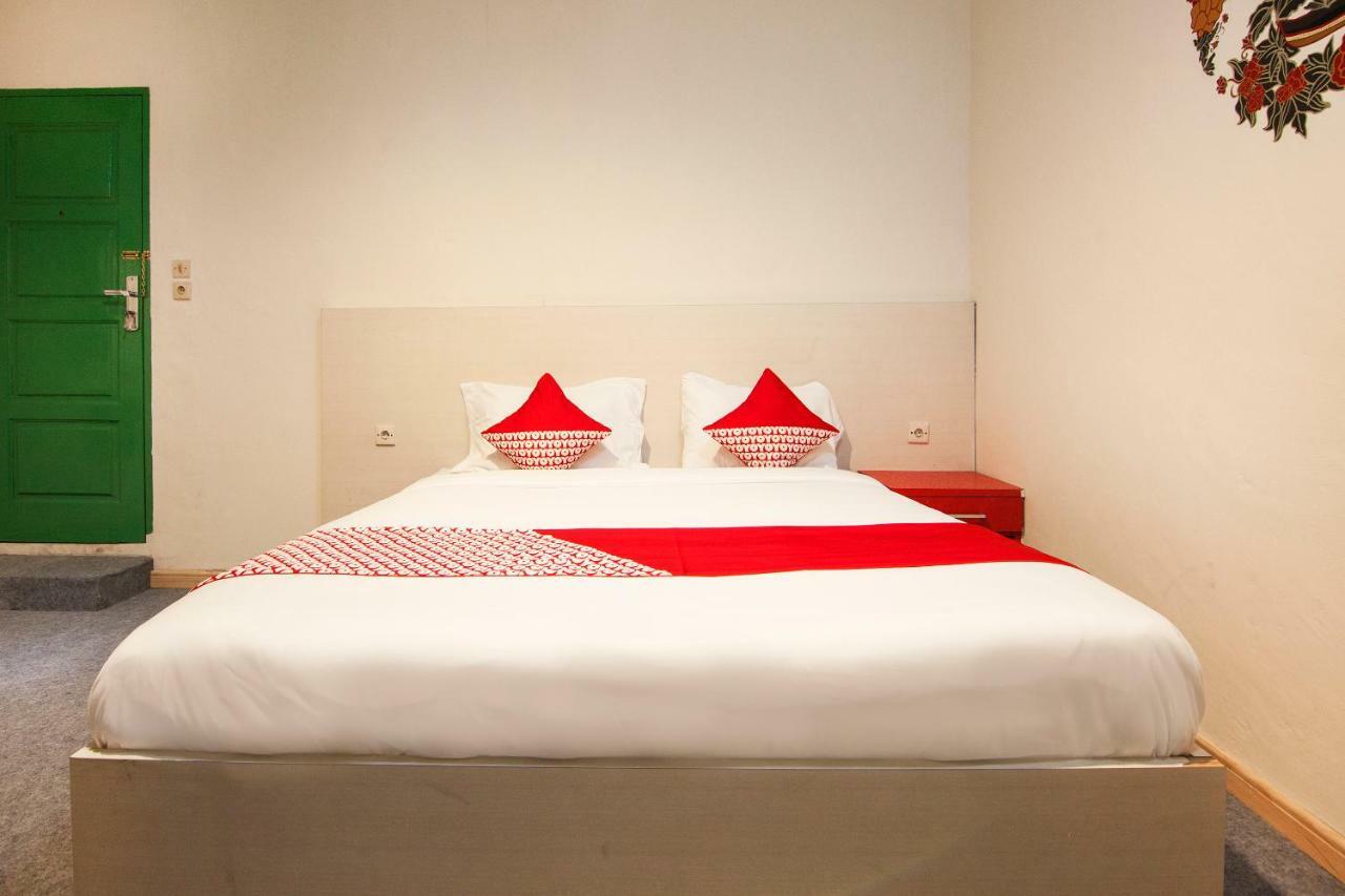מדאן Oyo 529 Hotel Paninda מראה חיצוני תמונה