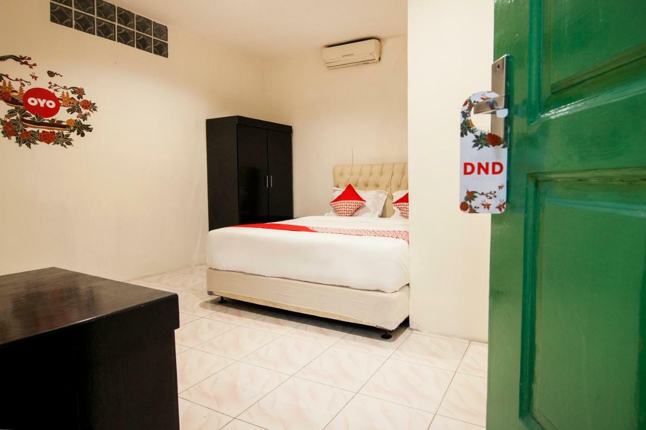מדאן Oyo 529 Hotel Paninda מראה חיצוני תמונה