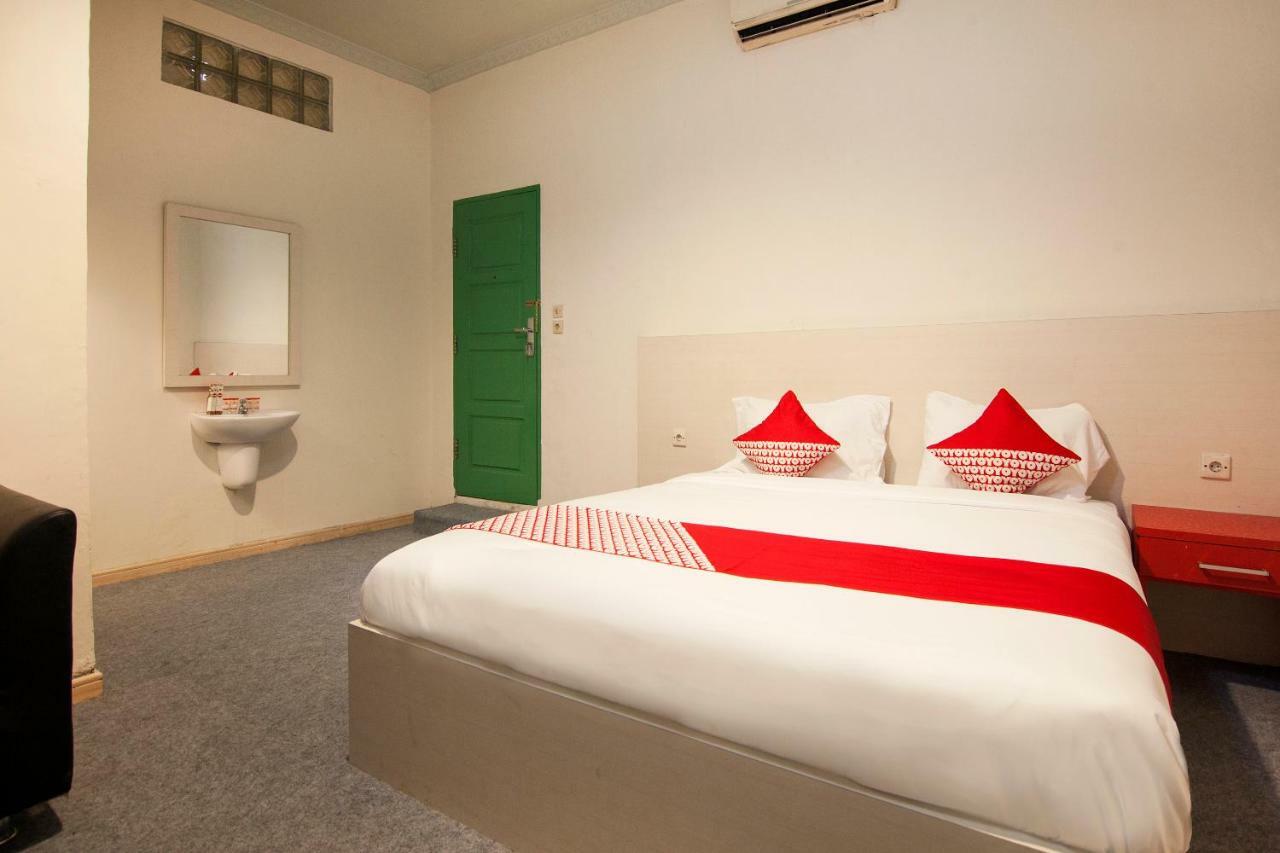 מדאן Oyo 529 Hotel Paninda מראה חיצוני תמונה