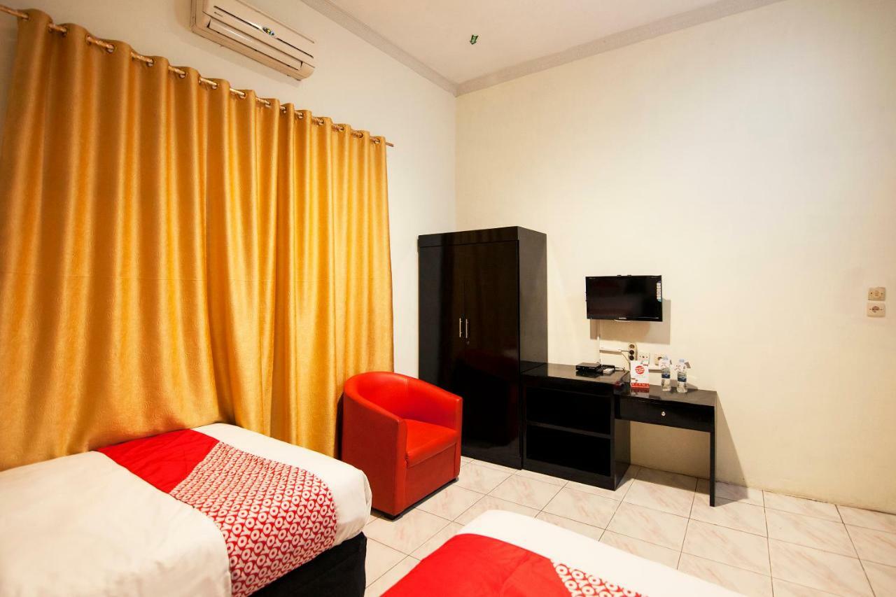 מדאן Oyo 529 Hotel Paninda מראה חיצוני תמונה